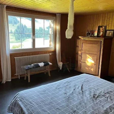 Apartamento Gemuetliche 45 Zimmerwohnung In Den Buendner Bergen Bei Sedrun Rueras